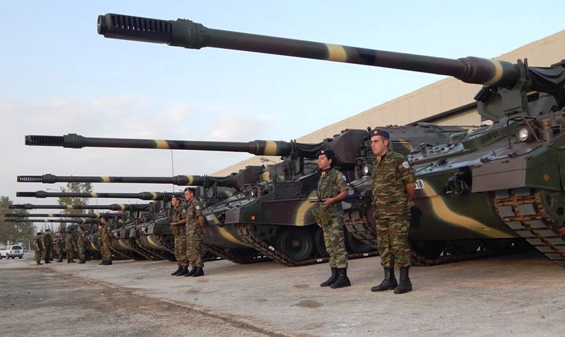 Φοβήθηκαν τις…ερπύστριες; Διέταξαν να μείνουν εντός Στρατοπέδων δυνάμεις του Στρατού; Οι δηλώσεις Φ.Κουβέλη- N.Bούτση και η παρέμβαση Α/ΓΕΕΘΑ